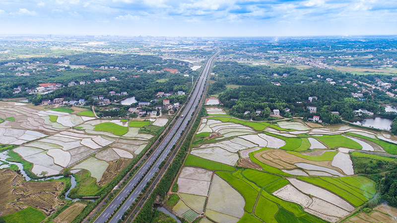 17、芙蓉大道湘陰段道路工程（3）.jpg